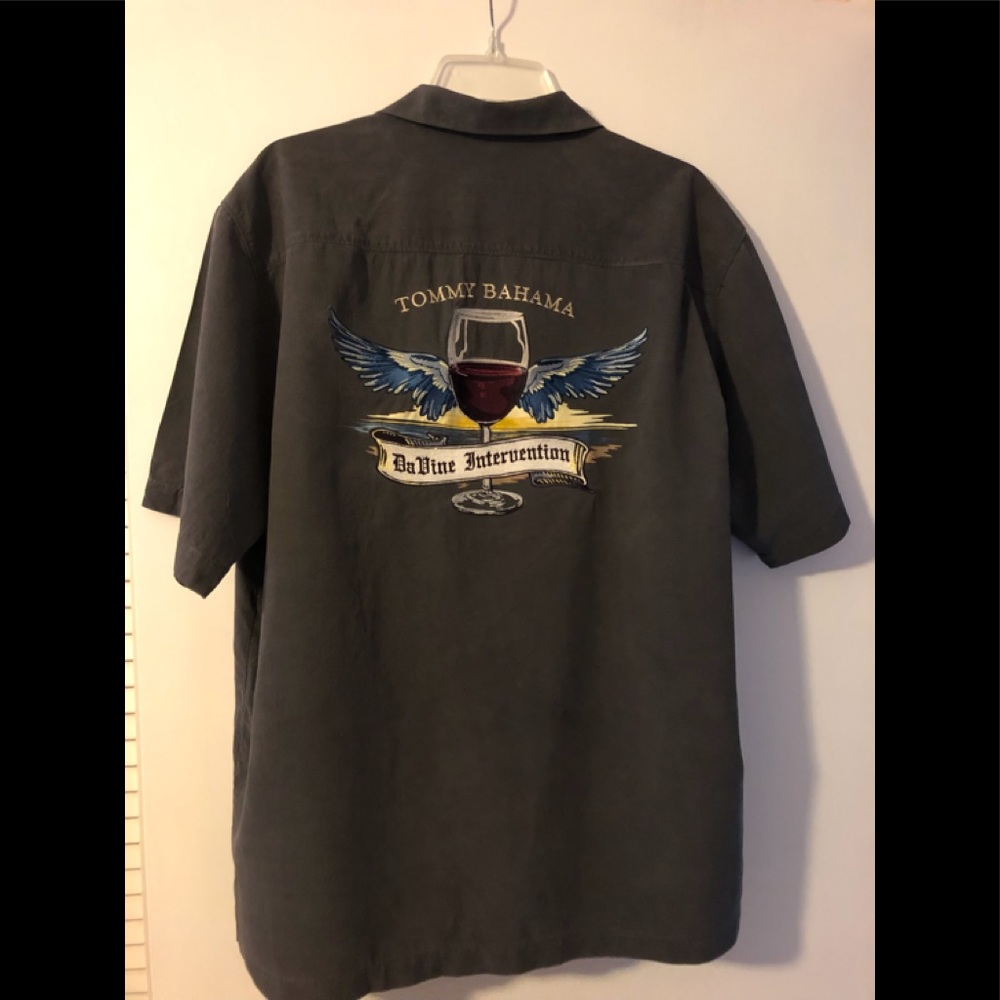 Tommy Bahama Men’s shirt